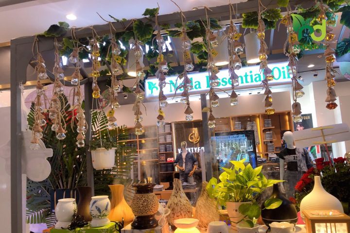 Tinh dầu treo xe ô tô