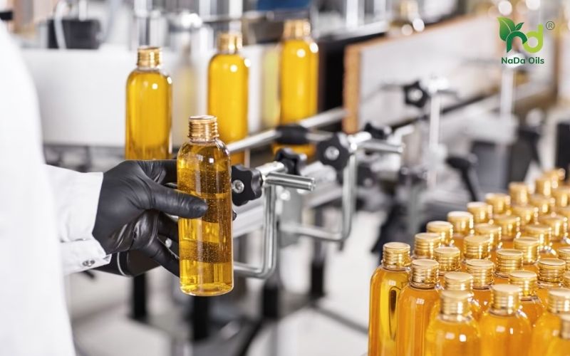 tinh dầu thiên nhiên và tinh dầu tổng hợp