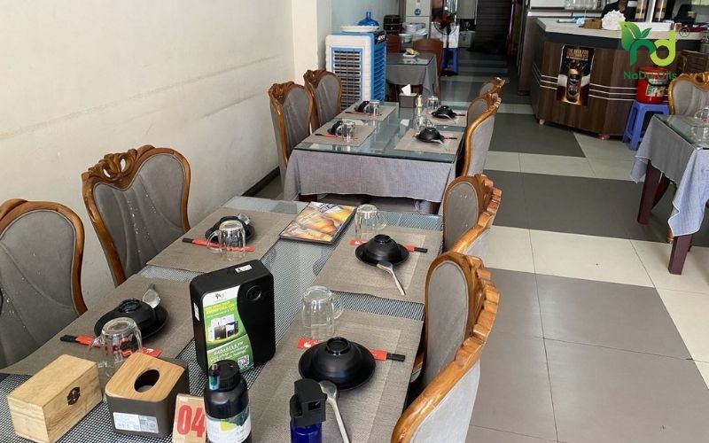 Không gian nhà hàng sau khi triển khai mùi hương NaDa Oils ​